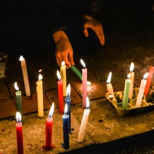 Descubre la noche del fuego que se celebra en Salamina, Caldas