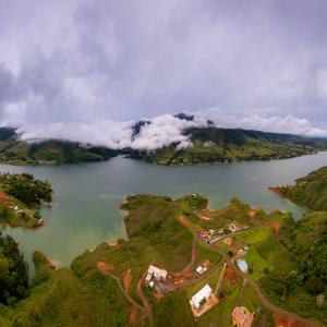 Vista panorámica embalse de Calima