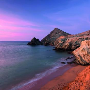 Desfrute das águas transparentes, das paisagens espetaculares e das oportunidades de descanso e contemplação que as praias colombianas oferecem