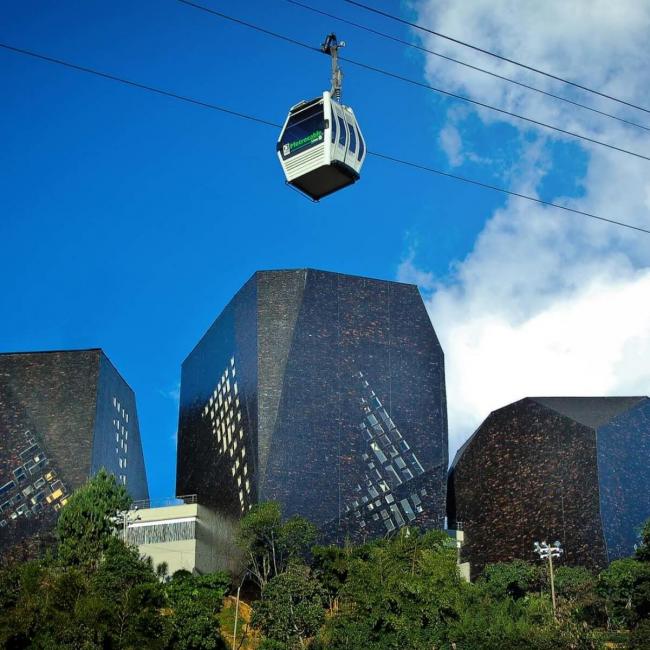 Parque Biblioteca Espanha em Medellín